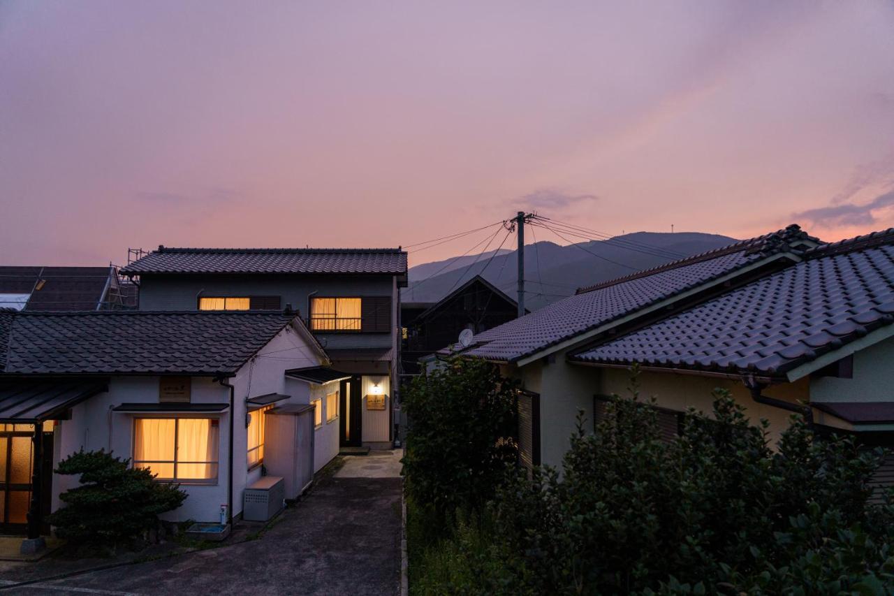 Villa Yufu-no-yu Shiki Iyashi Exterior foto